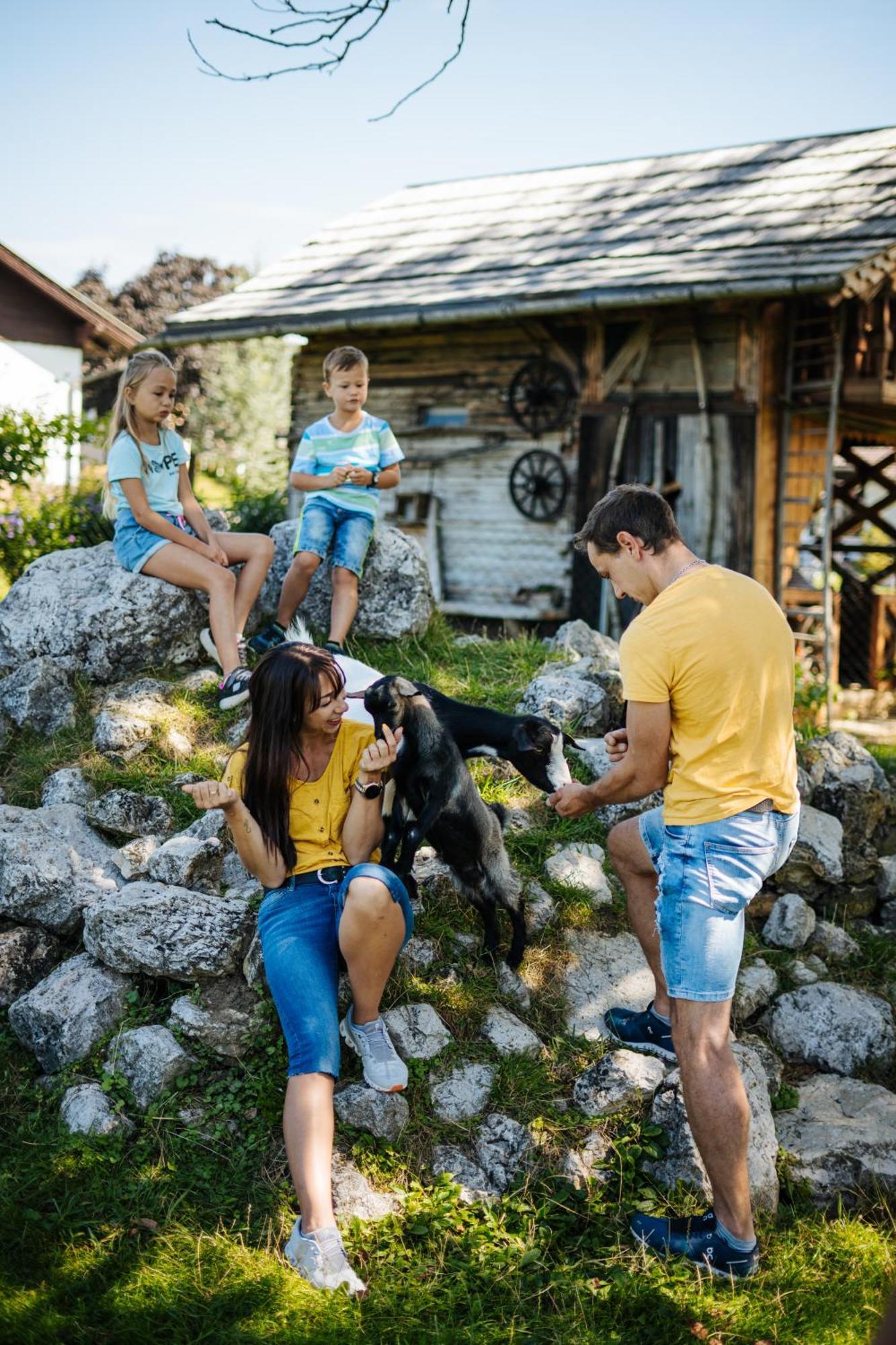 Erlebnisbauernhof Tschom Санкт-Канциан Экстерьер фото